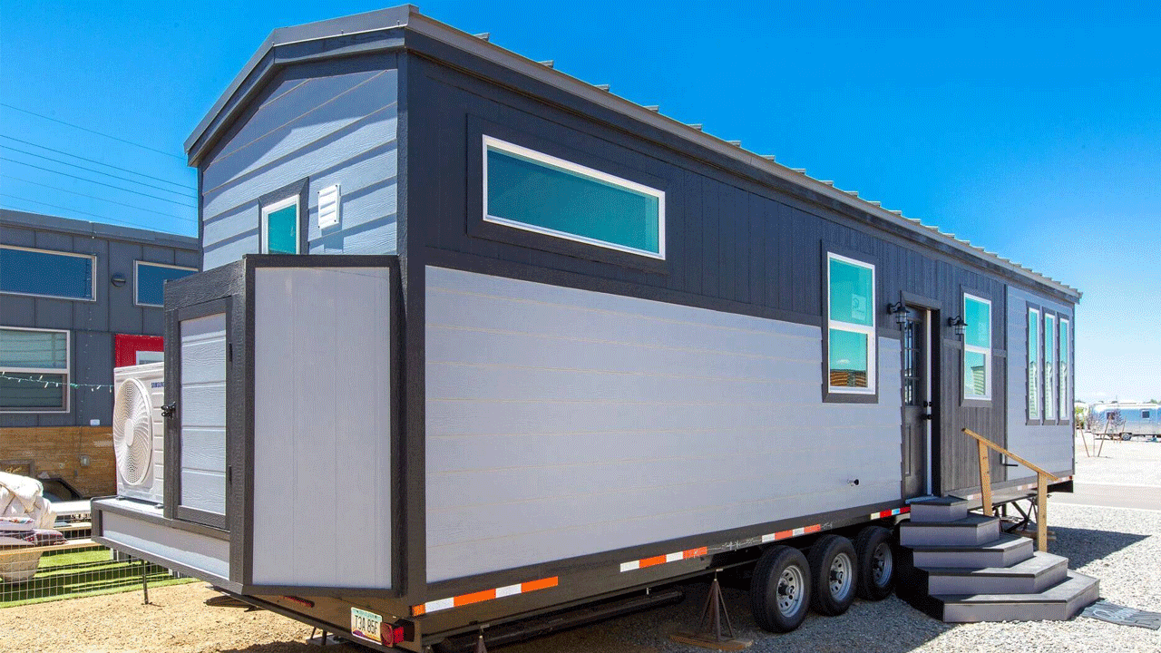 The Cheyenne—A 340-sqft Single-Level Tiny House with a Private Bedroom