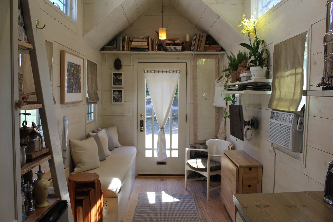 160-sqft "Tiny Hall House" DIY Tiny House in New England