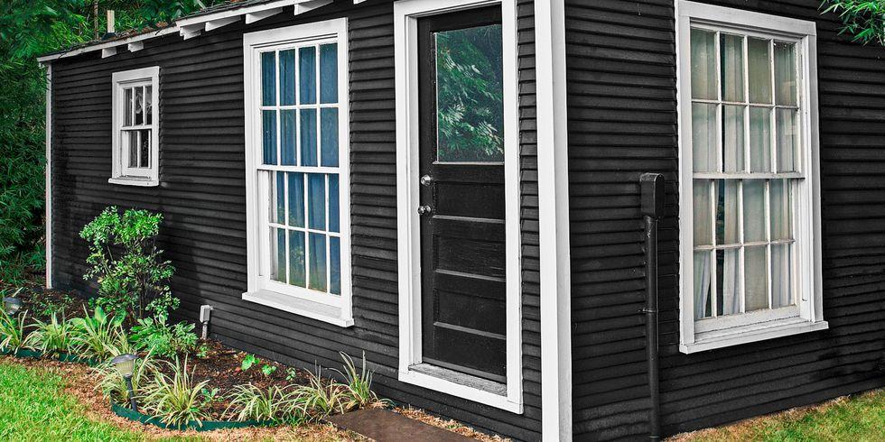 Dallas-based Designer Transformed Two 100-Year-Old Sheds into a Beautiful Backyard Guesthouse