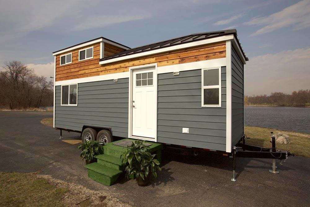 The “Notarosa”—A Cozy 24’ Tiny House by Titan Tiny Homes