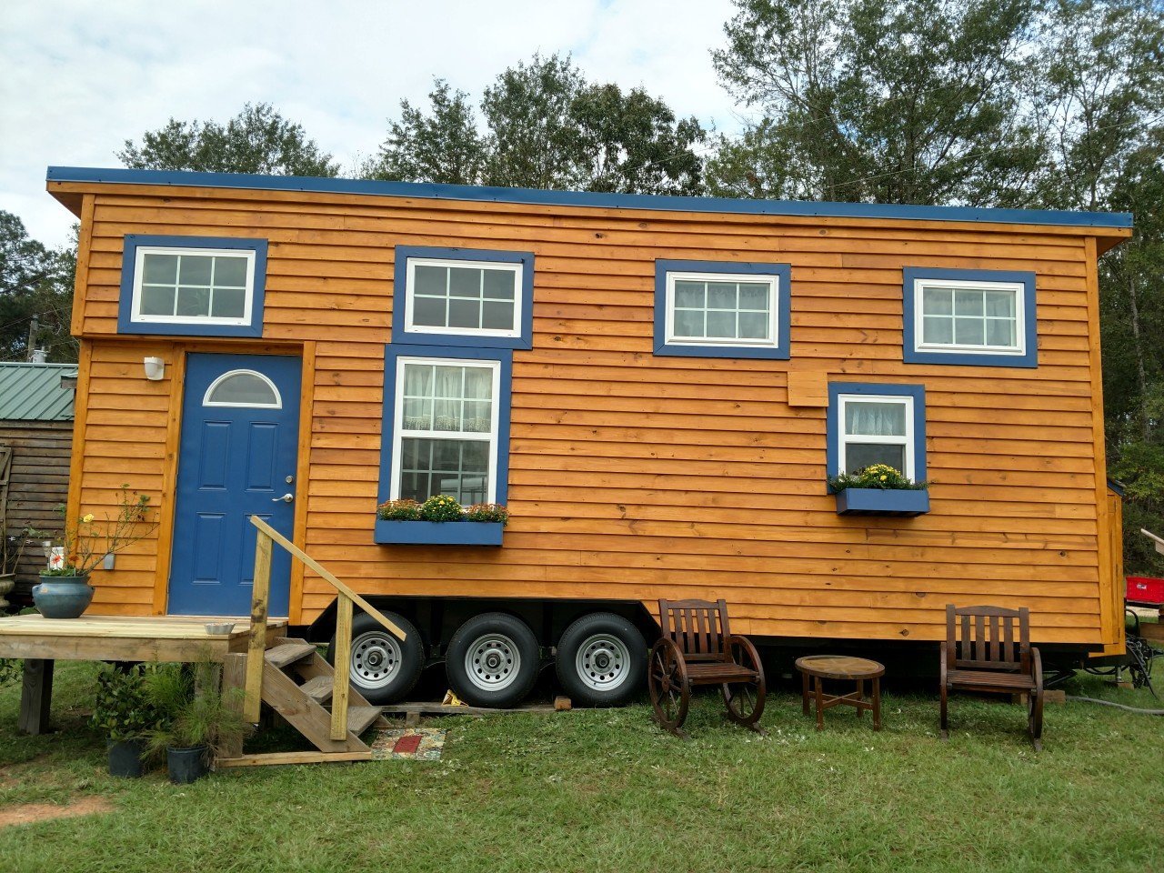 The 310-sqft “Royal Iris” Tiny Home on Wheels by Hummingbird Tiny Housing