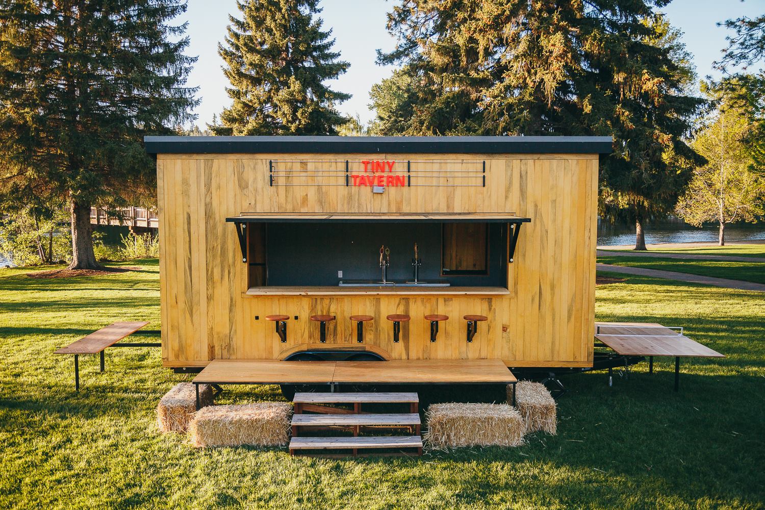 Tiny Tavern—A Mobile Bar That Brings the Party to You!