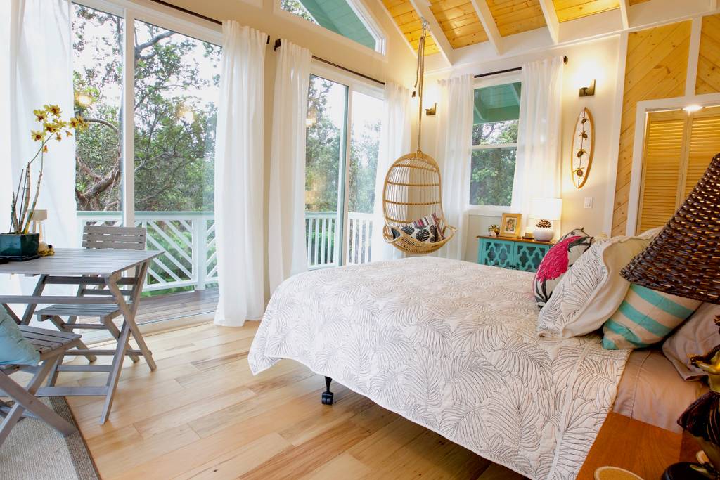 300-sqft Treehouse in Volcano, Hawaii For Rent on Airbnb