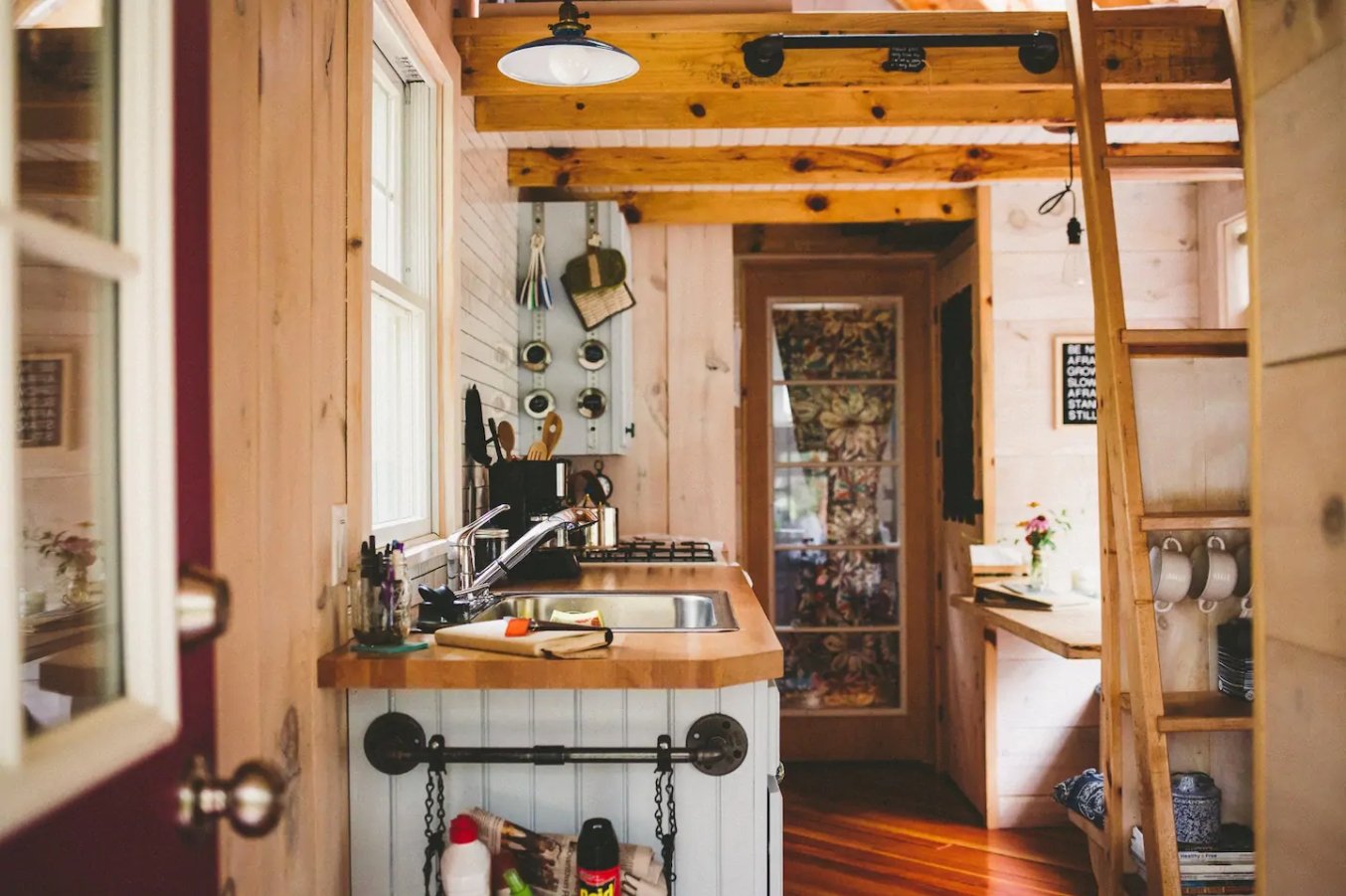 7 Tiny Houses in Michigan You Can Rent on Airbnb in 2021!