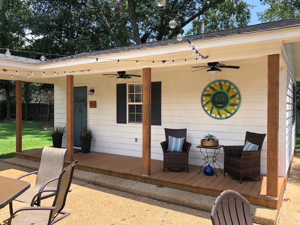 9 Tiny Houses in Mississippi You Can Rent on Airbnb in 2021!