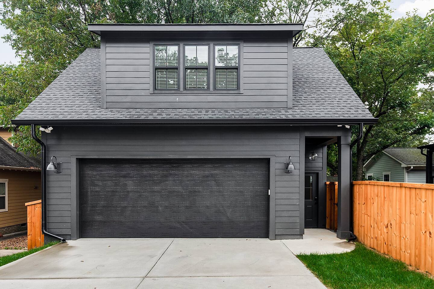 A Livable 480-sqft Garage Loft in North Carolina!