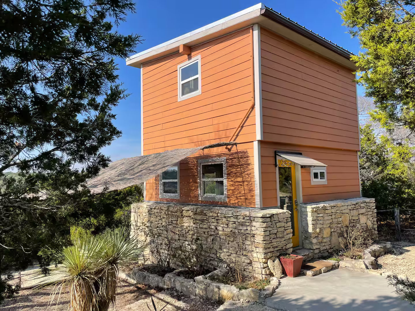 La Tour—387-sqft Tiny House on 50 Acres!