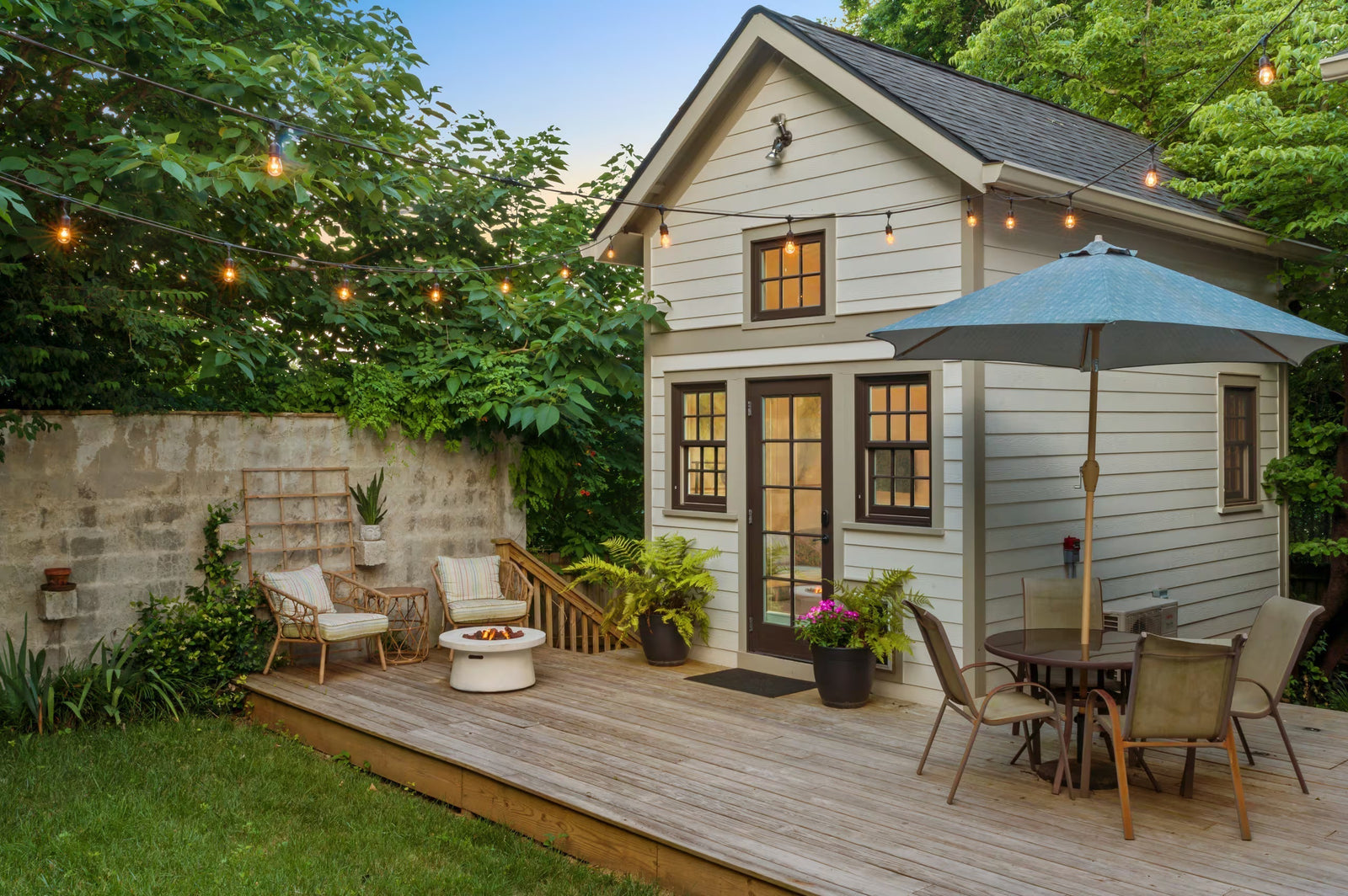This 150-sqft Backyard ADU Tiny House Makes the Most of Every Inch