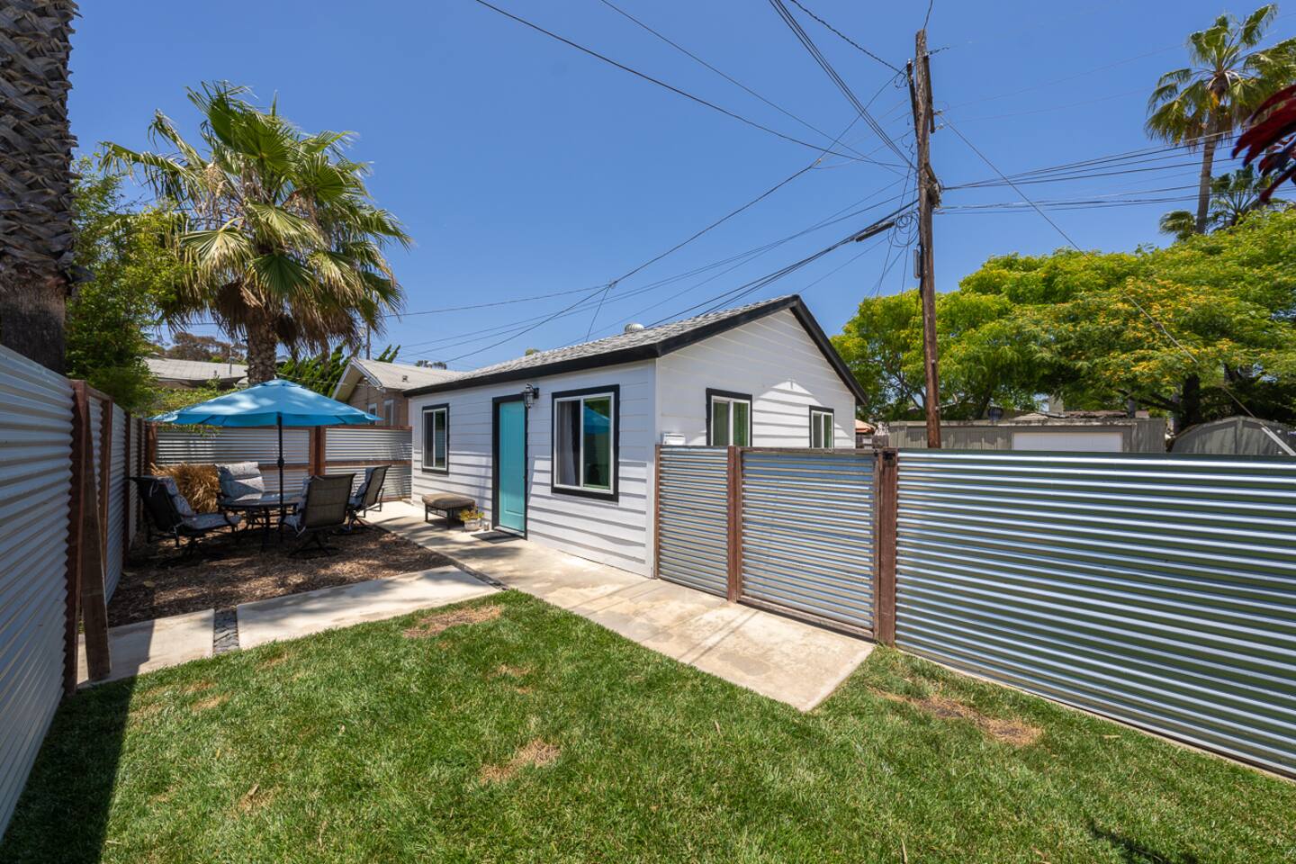 460-sqft Backyard ADU Tiny House in San Diego!