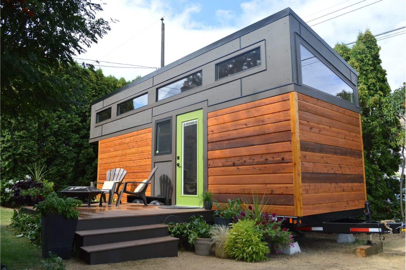 24' "Pursuit" Tiny House on Wheels by Nielsen Tiny Holmes