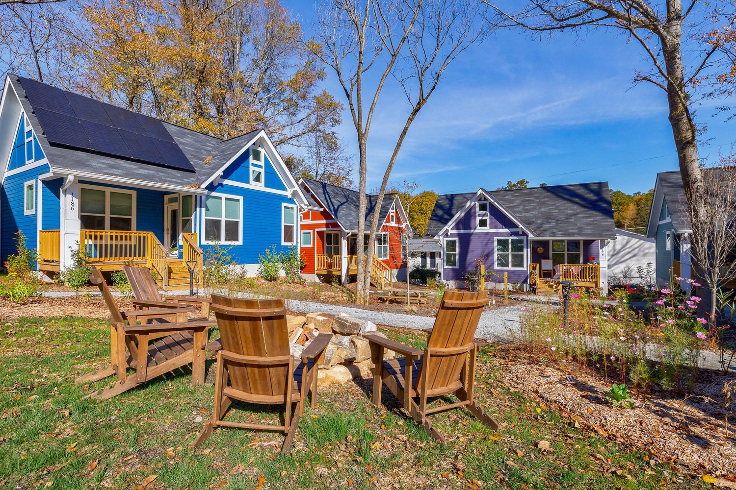 A Pocket Neighborhood of 8 Cottages Redefining Community Living!