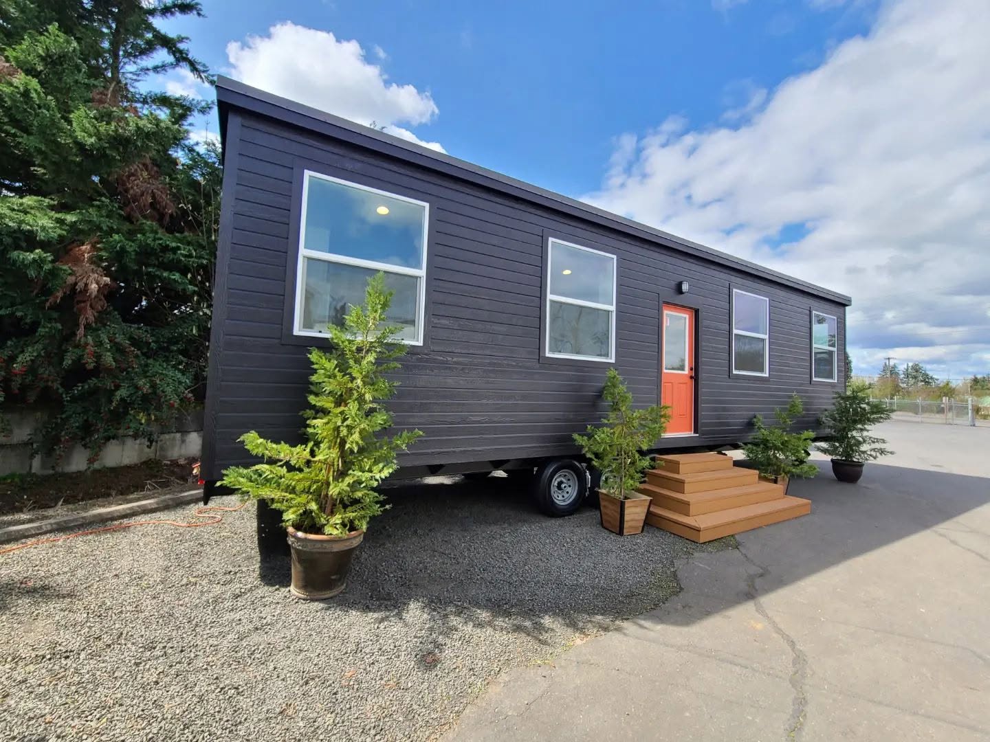 The Columbia II—A 376-sqft Single-Level Tiny Home with a Private Bedroom