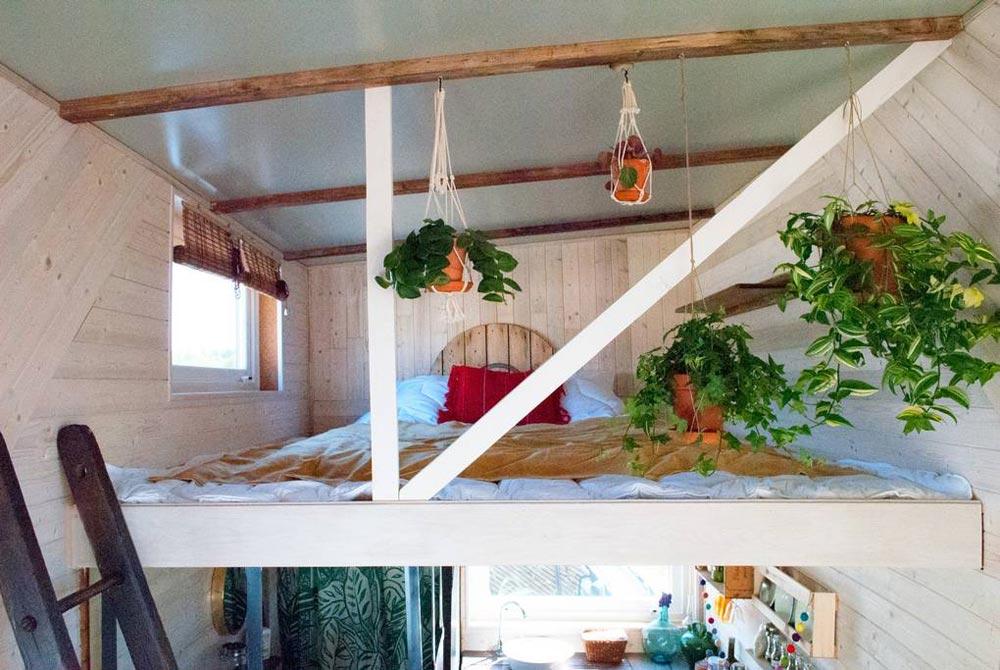 160-sqft “TinyBox” Tiny House on Wheels For Rent in Bordeaux, France