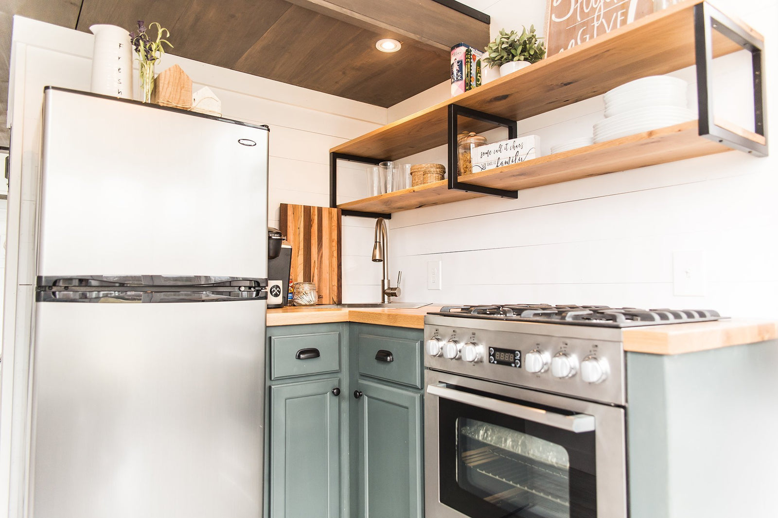 28’ “Norma Jean 2.0” Tiny House GIVEAWAY by Lamon Luther