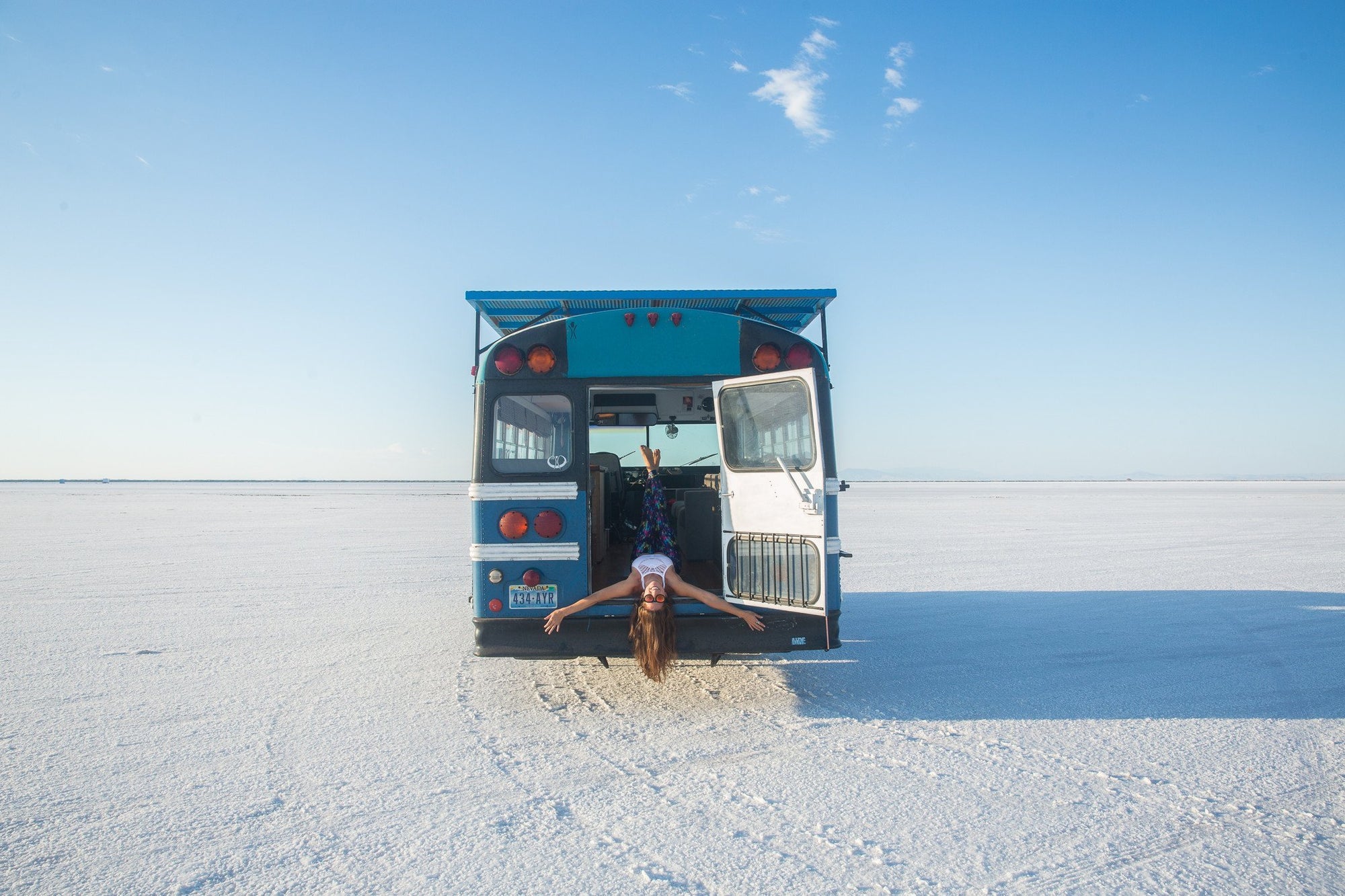 Blue Bus Adventure - From Consultant to Tiny Bus Adventurer