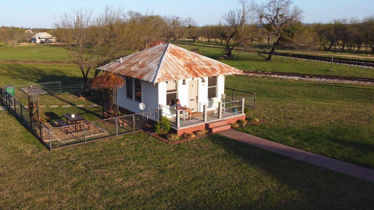 255-sqft Restored 1940s Tiny House in Llano, Texas