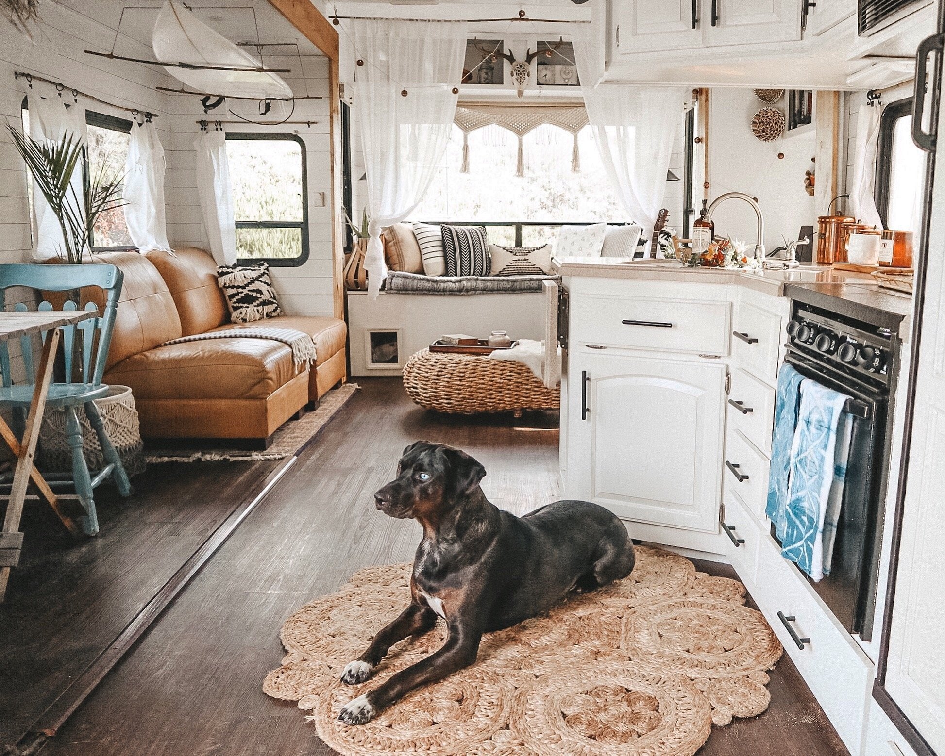 37’ RV Renovated into a Beautiful Full-Time Home in California