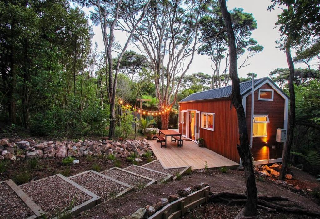 Pros & Cons of Building vs. Buying Your Tiny House? - #AskTheDreamTeam